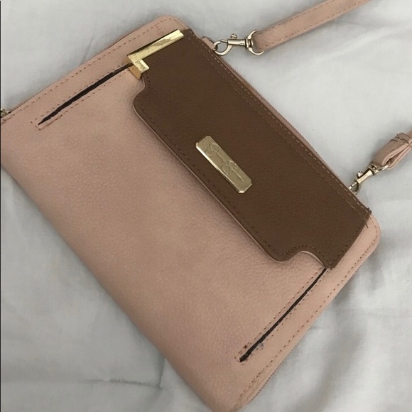 Purse - Picture 1 of 4
